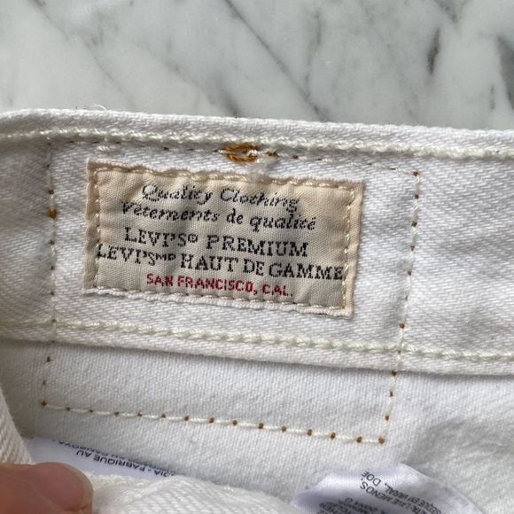 Levi's 501 White Distressed Denim Jeans - Picture 10 of 14